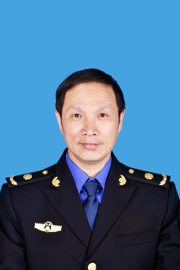 梁全万.jpg 梁全万.jpg