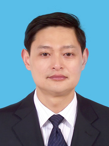 张平.jpg 张平.jpg